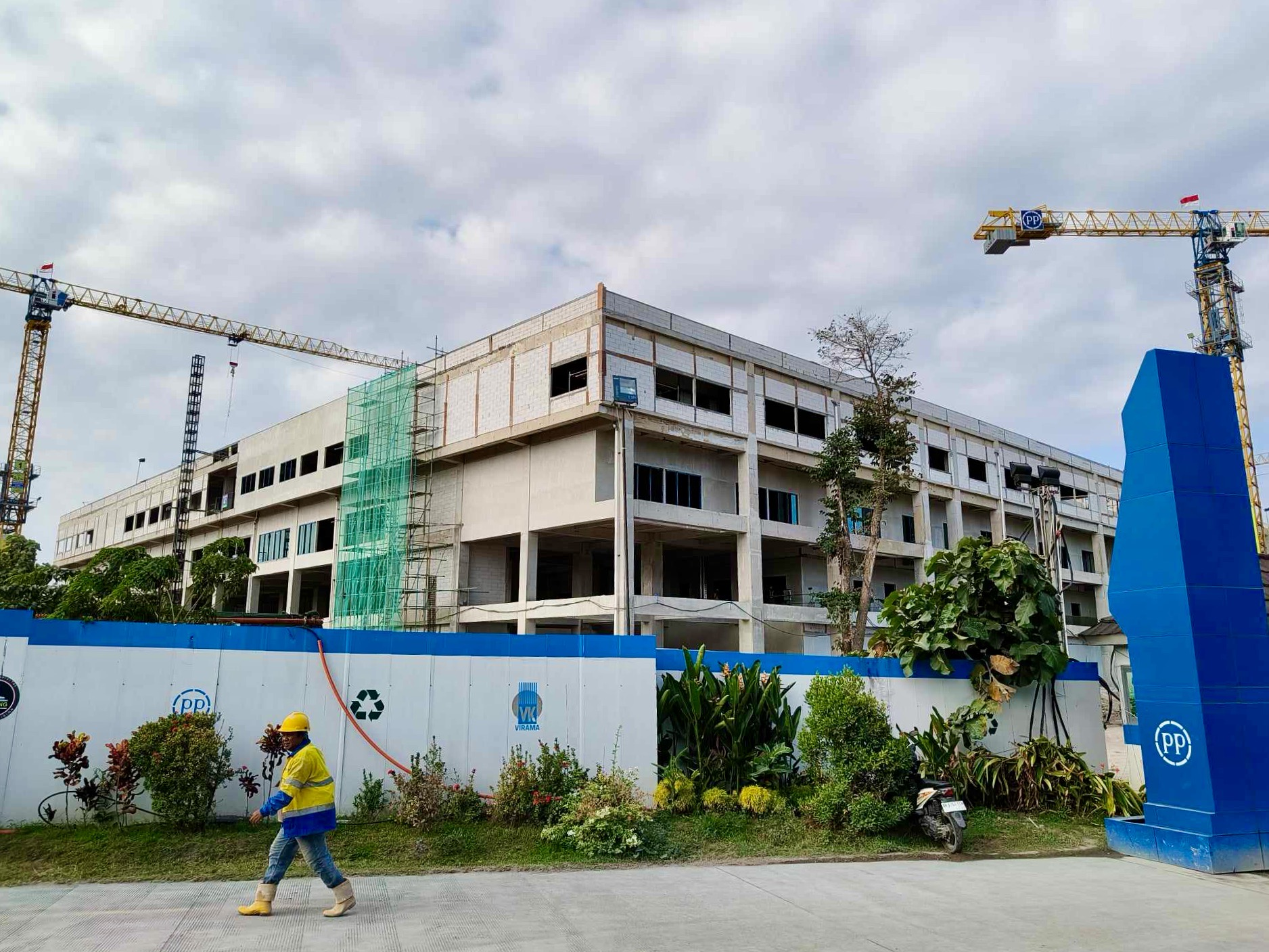 Bali International Hospital rakennusvaiheessa